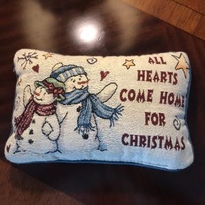All hearts come home for Christmas throw pillow